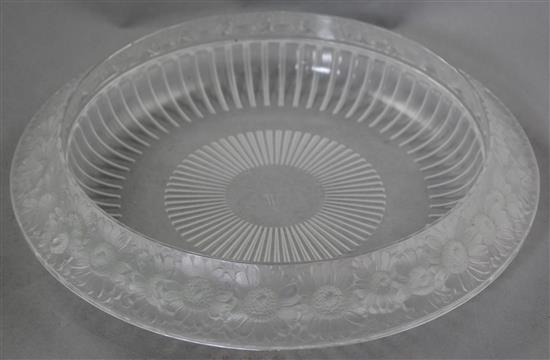 A Lalique Marguerites pattern dish, post-war, 33cm